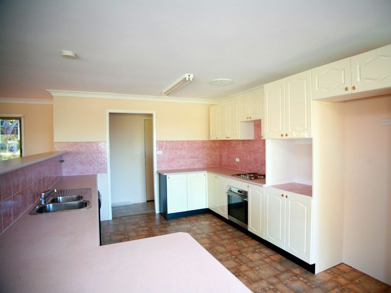 140 Emu Drive, San Remo NSW 2262