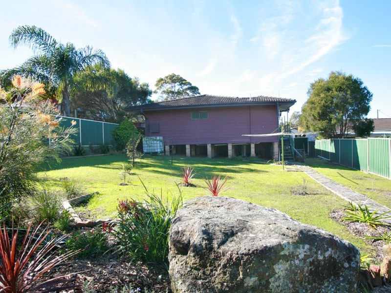140 Emu Drive, San Remo NSW 2262