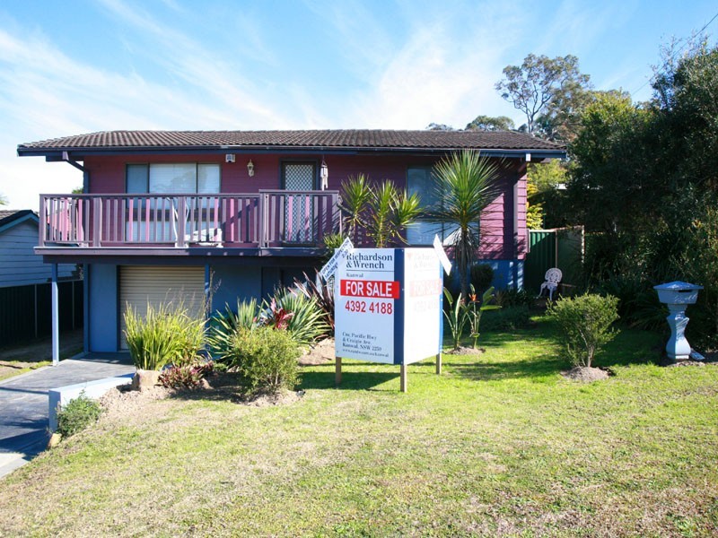 140 Emu Drive, San Remo NSW 2262