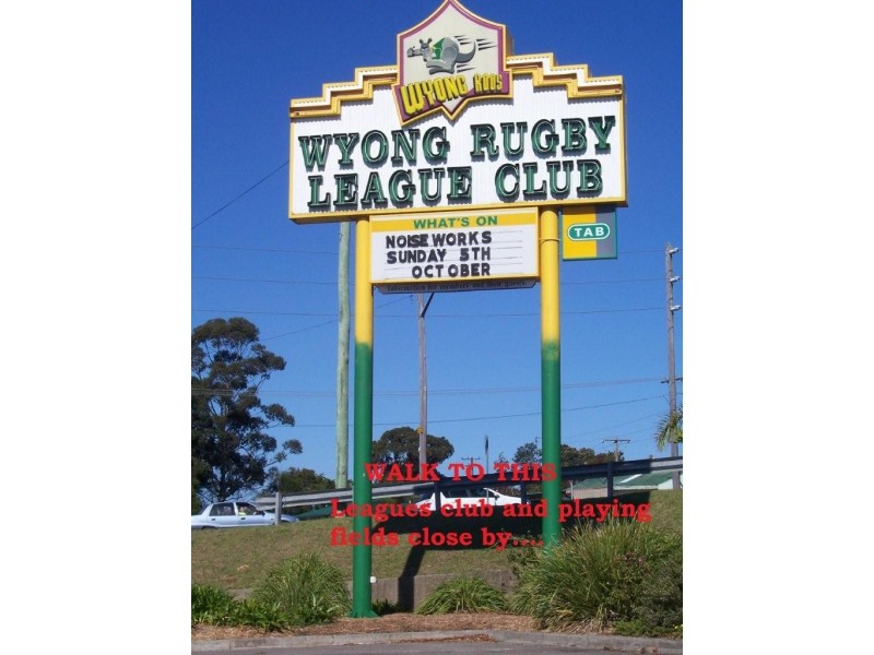 3 Morcombe Close, Gorokan NSW 2263