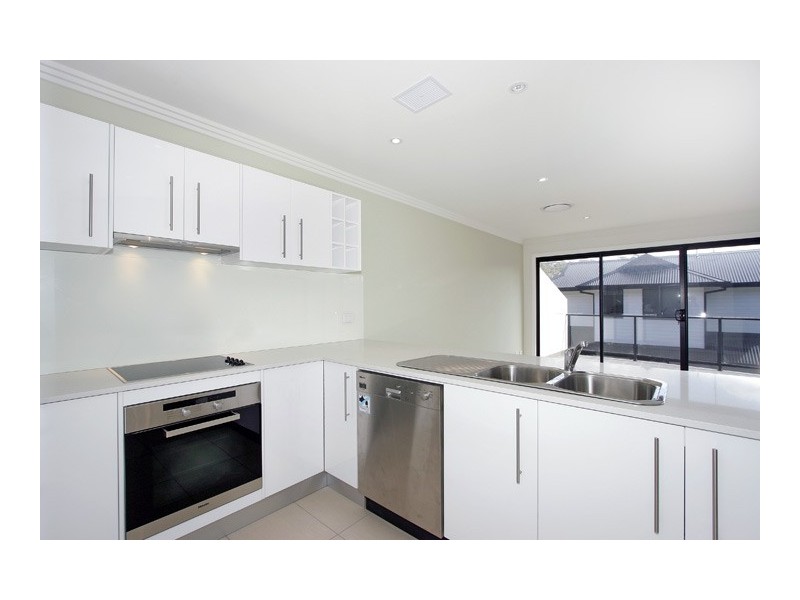 2/47 Scenic Hwy, Terrigal NSW 2260