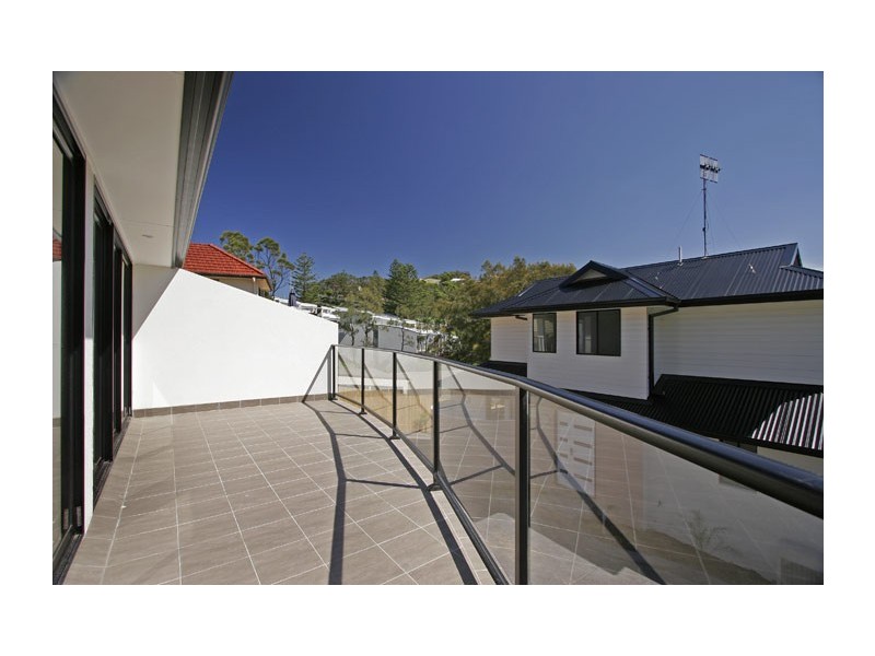 2/47 Scenic Hwy, Terrigal NSW 2260