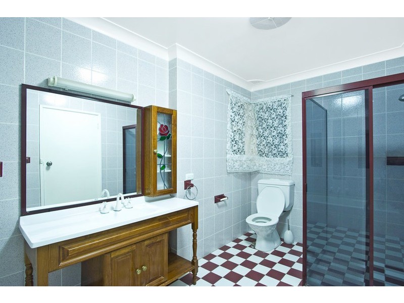 73 hilltop road, Wamberal NSW 2260