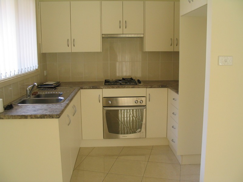 2/8 Rotherham Street, Bateau Bay NSW 2261