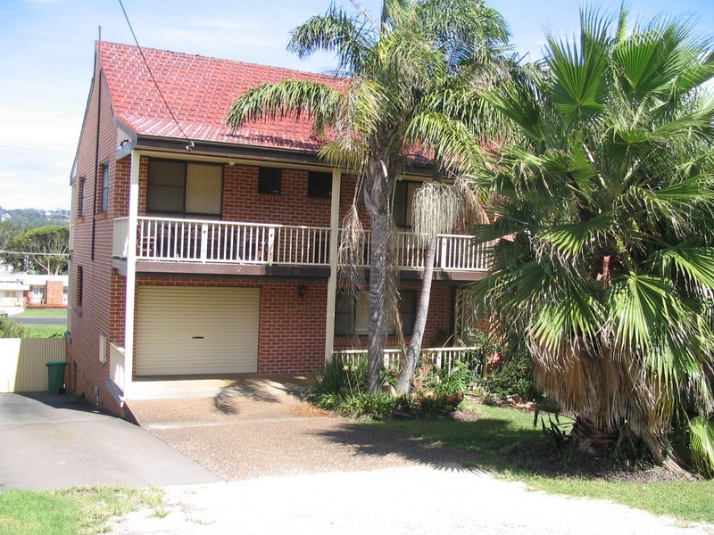 12 LUMEAH AVE, Wamberal NSW 2260