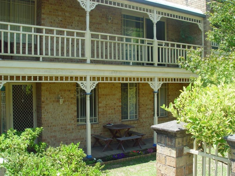 8/15  Koolang Road, Green Point NSW 2251