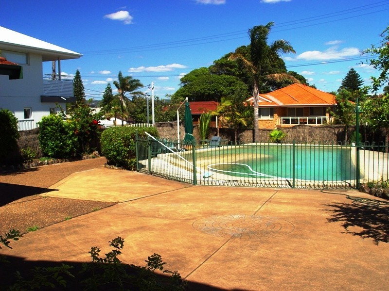 88 Bay Rd, Blue Bay NSW 2261