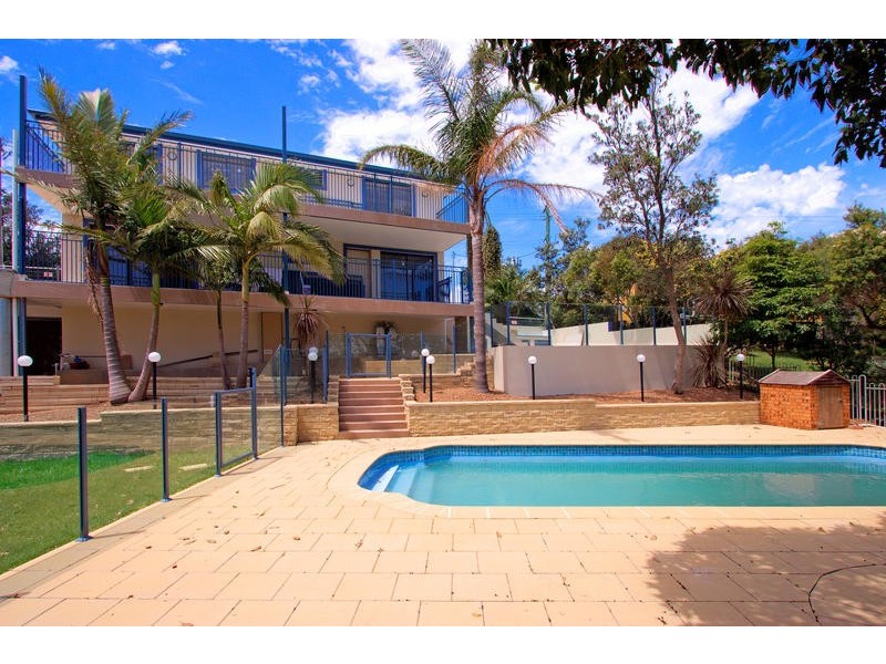 1 Yumbool Cl, Forresters Beach NSW 2260