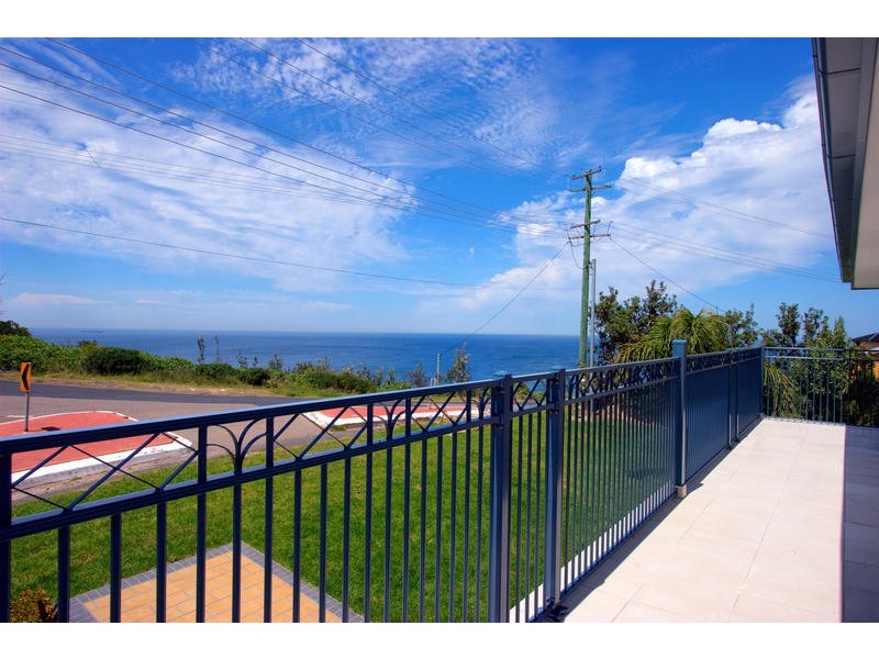 1 Yumbool Cl, Forresters Beach NSW 2260