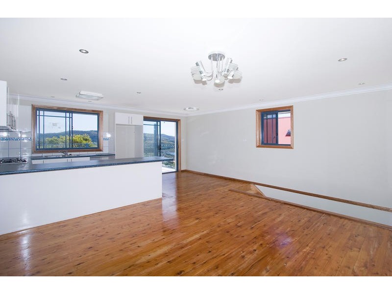 1 Yumbool Cl, Forresters Beach NSW 2260