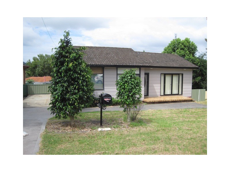 30 Angus Ave, Wyoming NSW 2250