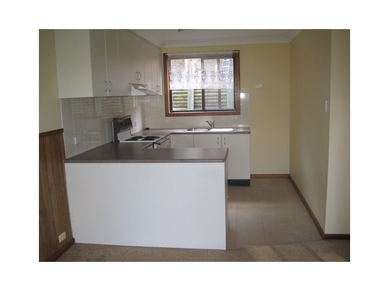 2/7 Lilac St, Springfield NSW 2250