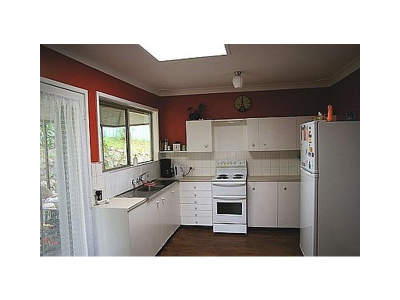 6 brushbox crescent, Wyoming NSW 2250