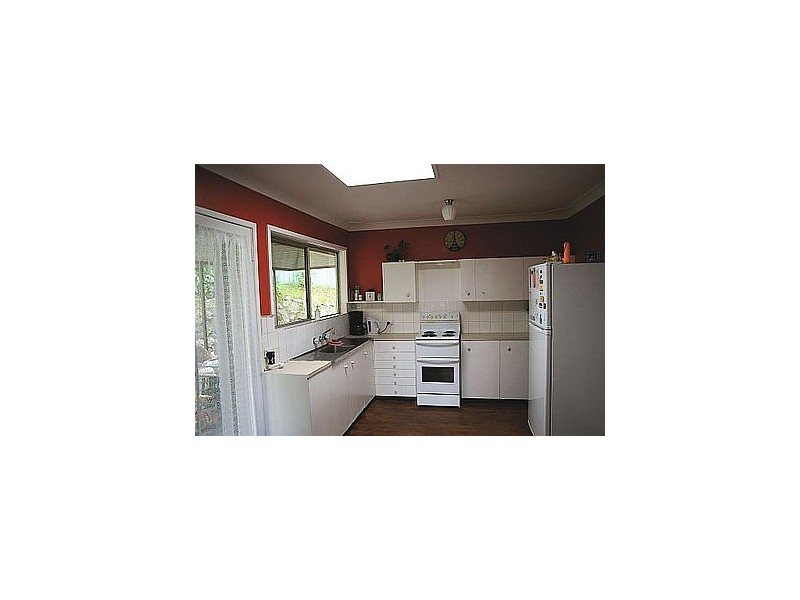 6 Brushbox, Wyoming NSW 2250