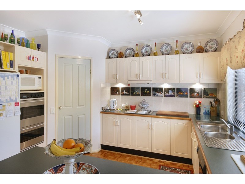 38 Bannister Dr, Erina NSW 2250