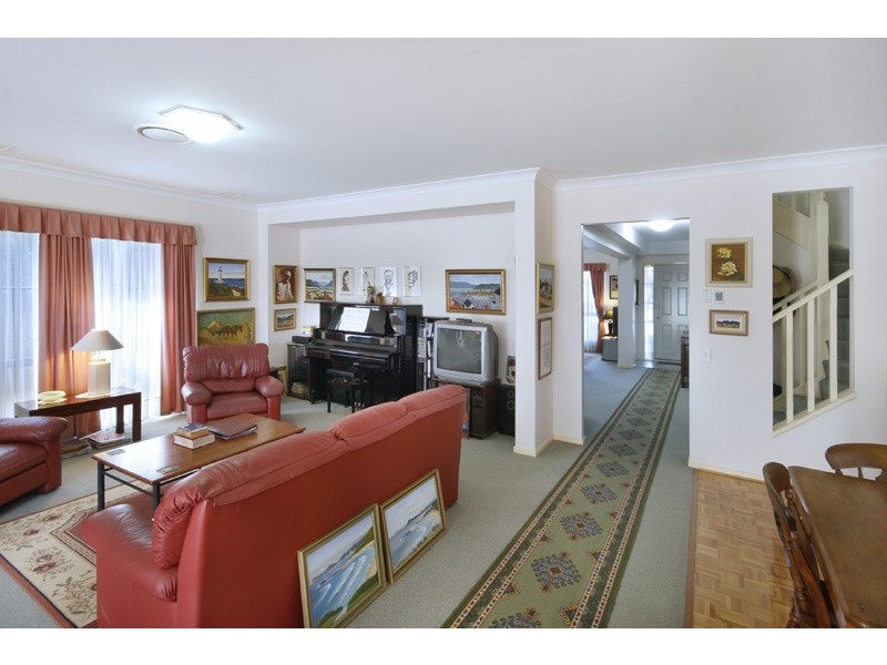 38 Bannister Dr, Erina NSW 2250