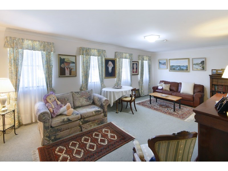 38 Bannister Dr, Erina NSW 2250