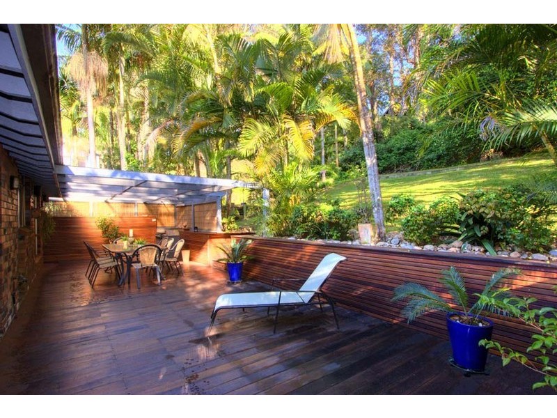 81 Lakeshore Dr, North Avoca NSW 2260