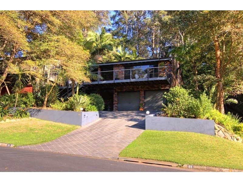 81 Lakeshore Dr, North Avoca NSW 2260