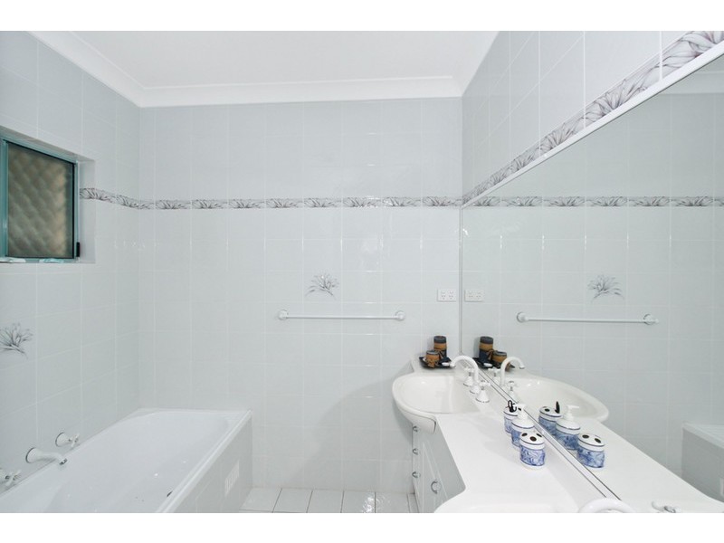 6/30 Campbell Cres, Terrigal NSW 2260