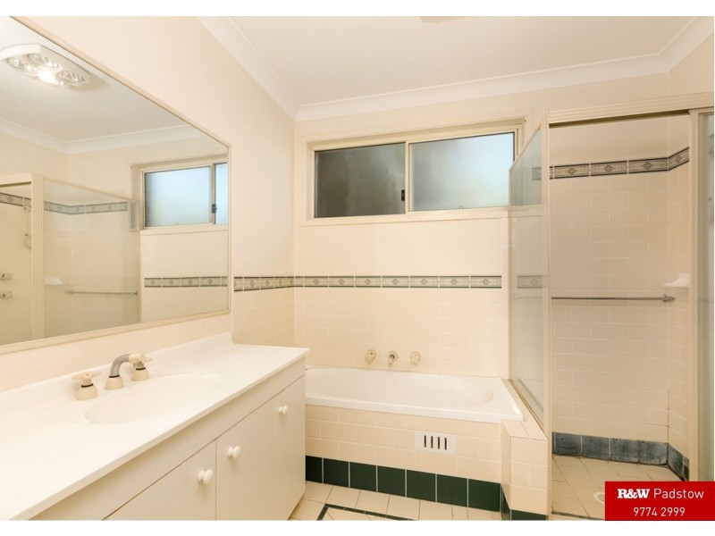 3/26 Parkview Avenue, Picnic Point NSW 2213