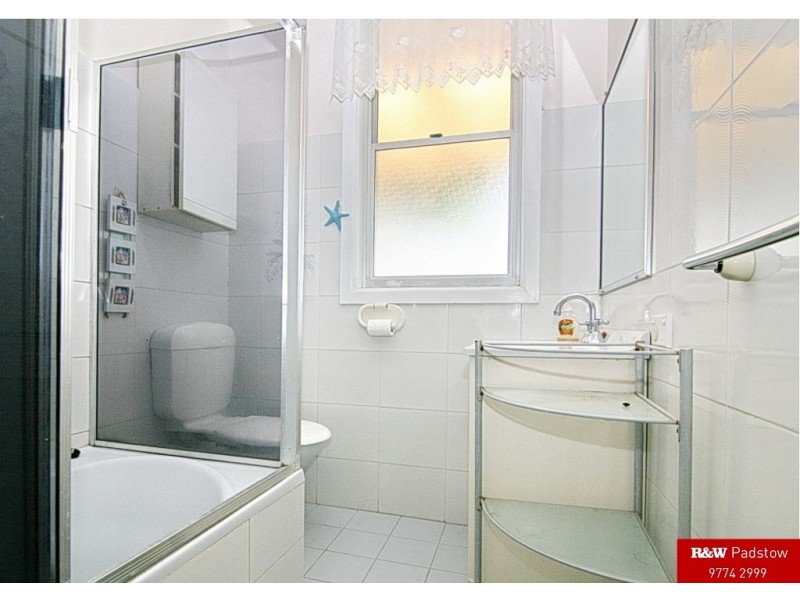 4 Robyn Street, Revesby NSW 2212