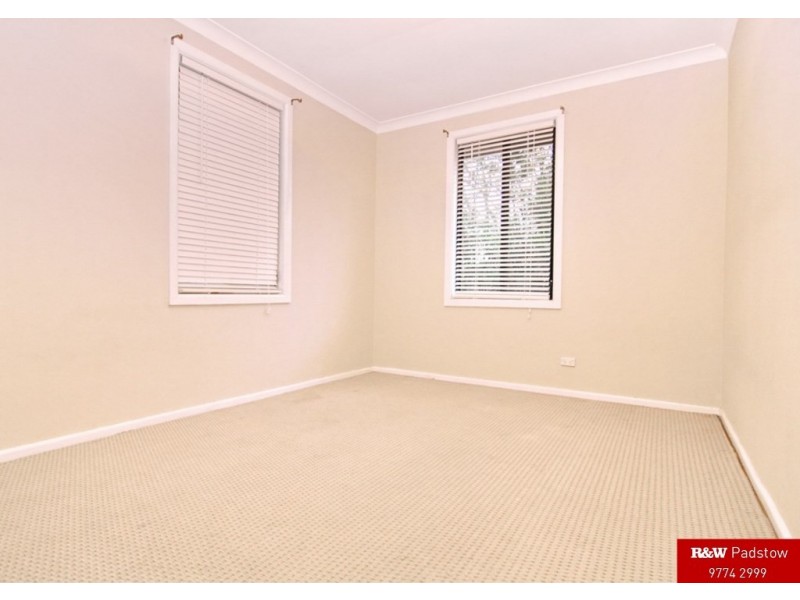 4 Robyn Street, Revesby NSW 2212