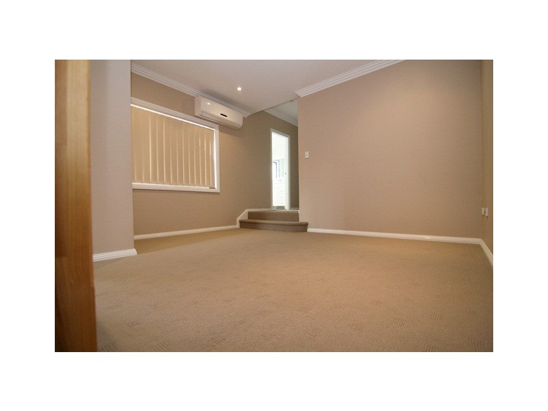 25 Wyatt Ave, Padstow NSW 2211