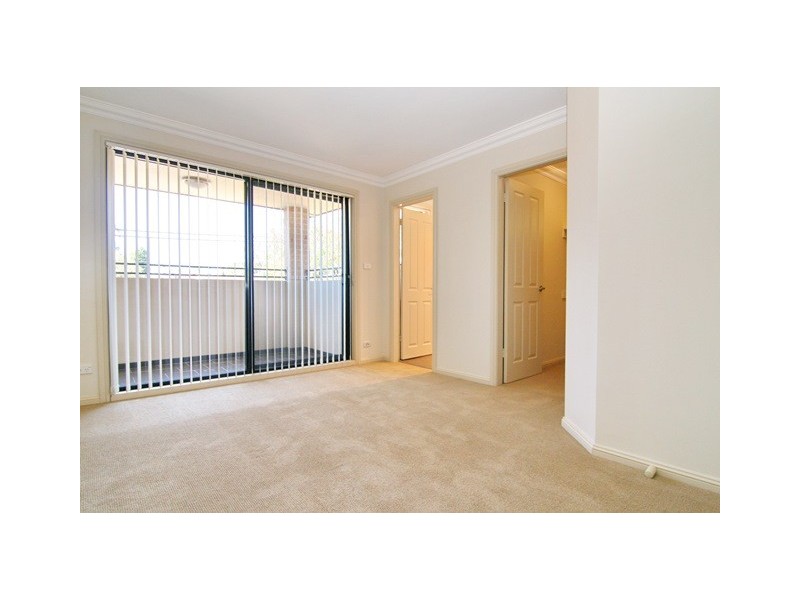 18a Raine Rd, Padstow NSW 2211