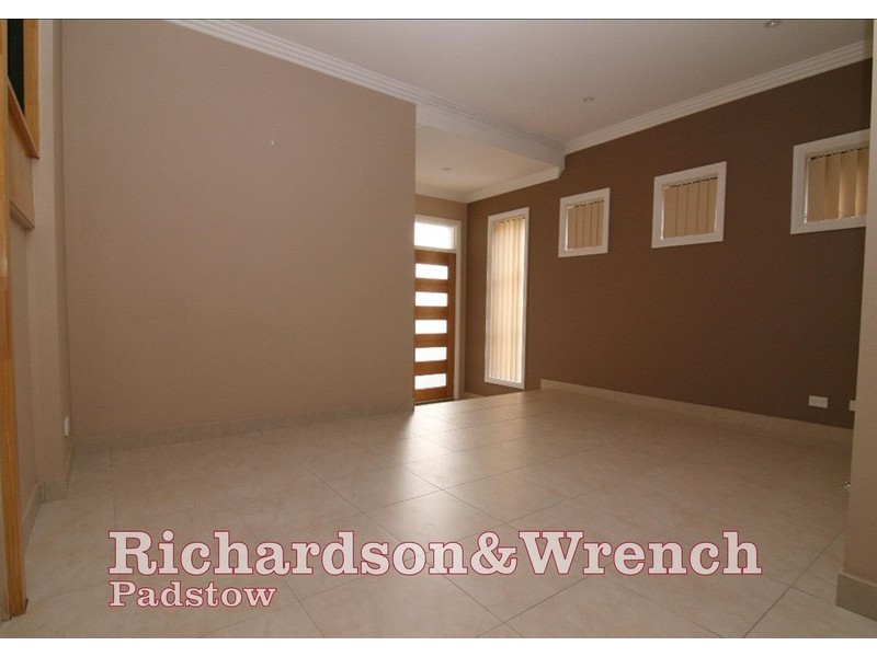 25 Wyatt Ave, Padstow NSW 2211