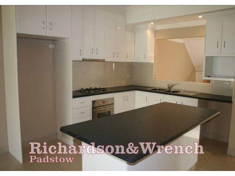 25 Wyatt Ave, Padstow NSW 2211