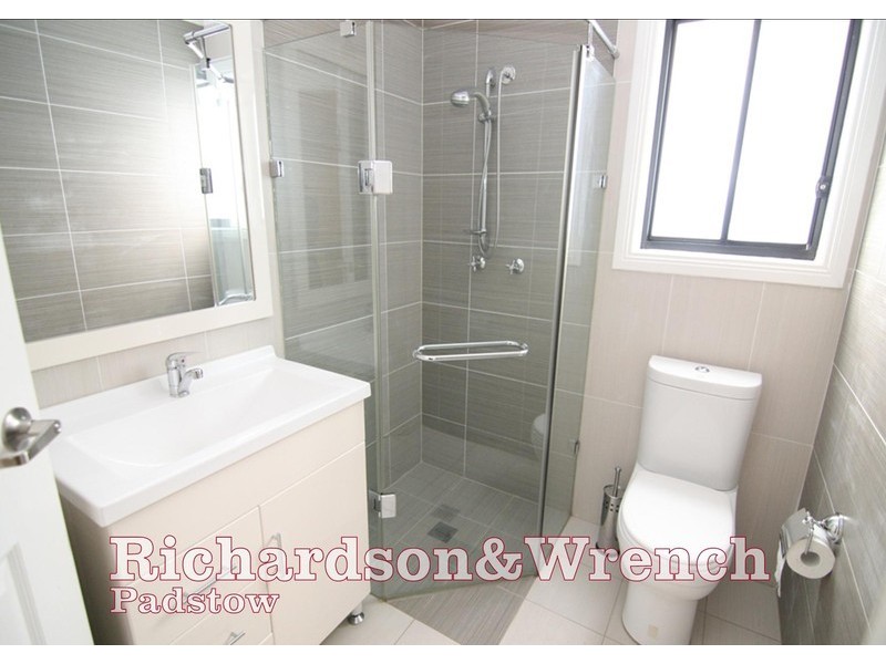 25 Wyatt Ave, Padstow NSW 2211