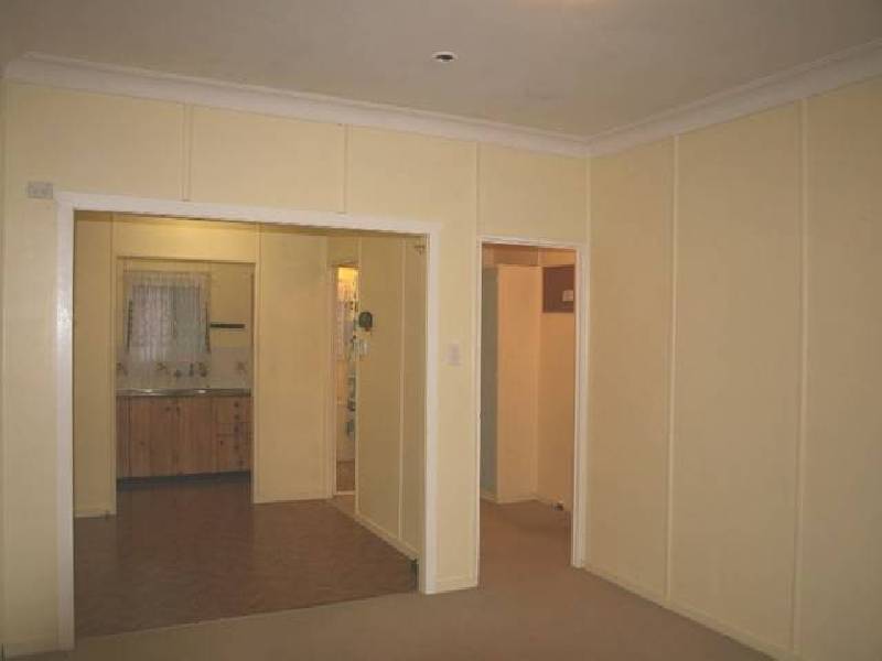 15 Cammarlie St, Panania NSW 2213