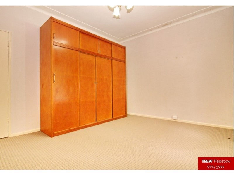 24 Park Road, East Hills NSW 2213