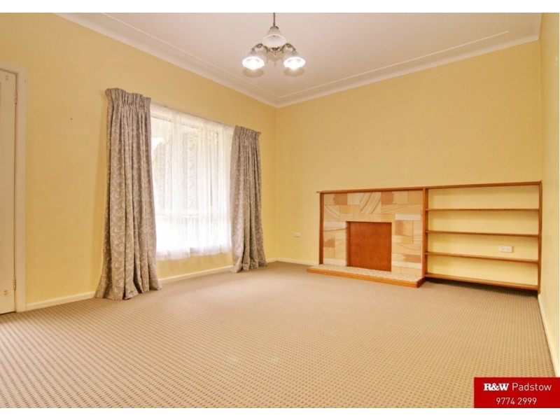 24 Park Road, East Hills NSW 2213