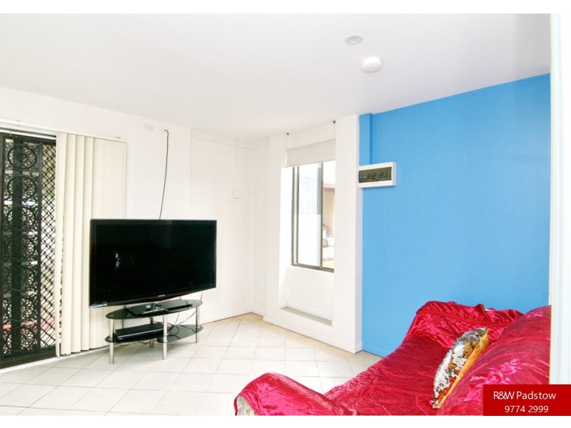 17A Dredge Avenue, Moorebank NSW 2170