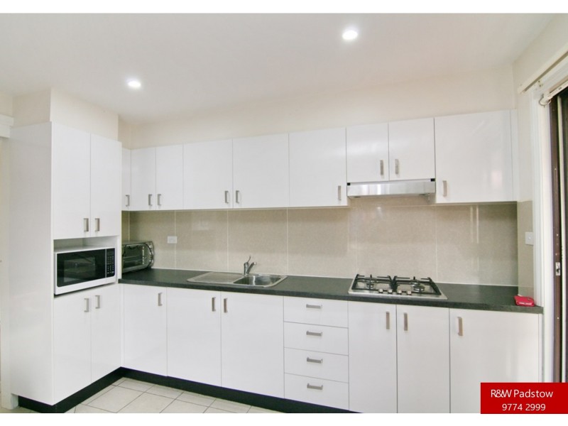 17A Dredge Avenue, Moorebank NSW 2170