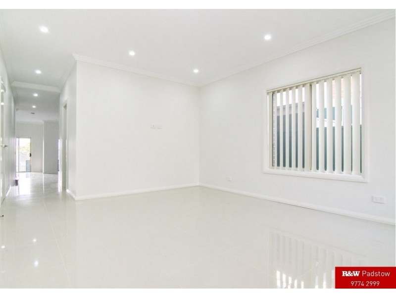 8A Prosser Avenue, Padstow NSW 2211