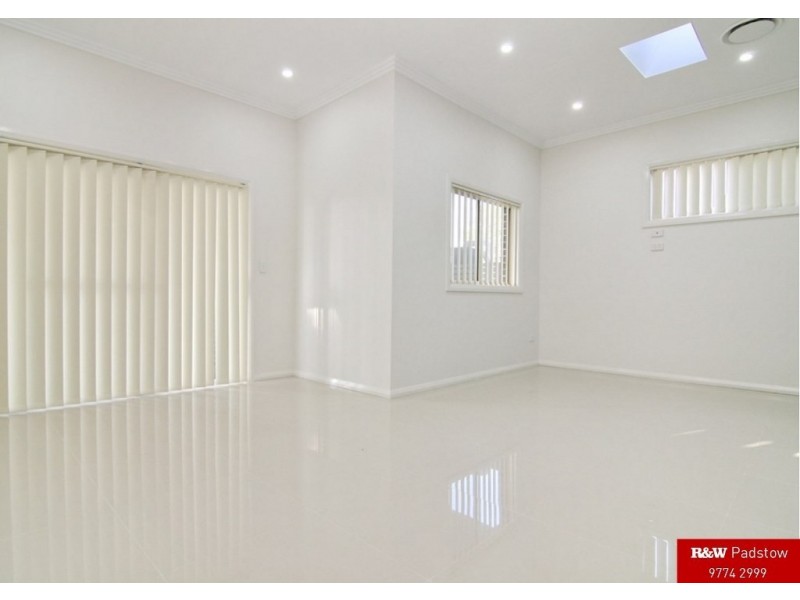 8A Prosser Avenue, Padstow NSW 2211