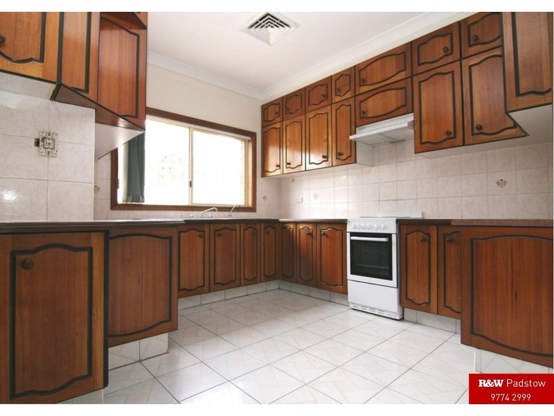 3 Carrington Street, Revesby NSW 2212