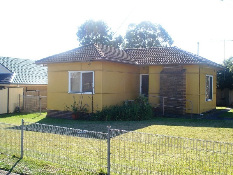 10 Beaconsfield Street, Revesby NSW 2212