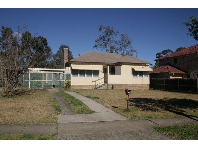 33 Lawler Street, Panania NSW 2213