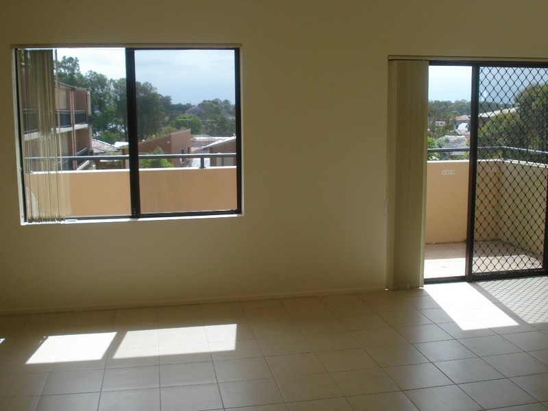 37/68 Davies Road, Padstow NSW 2211