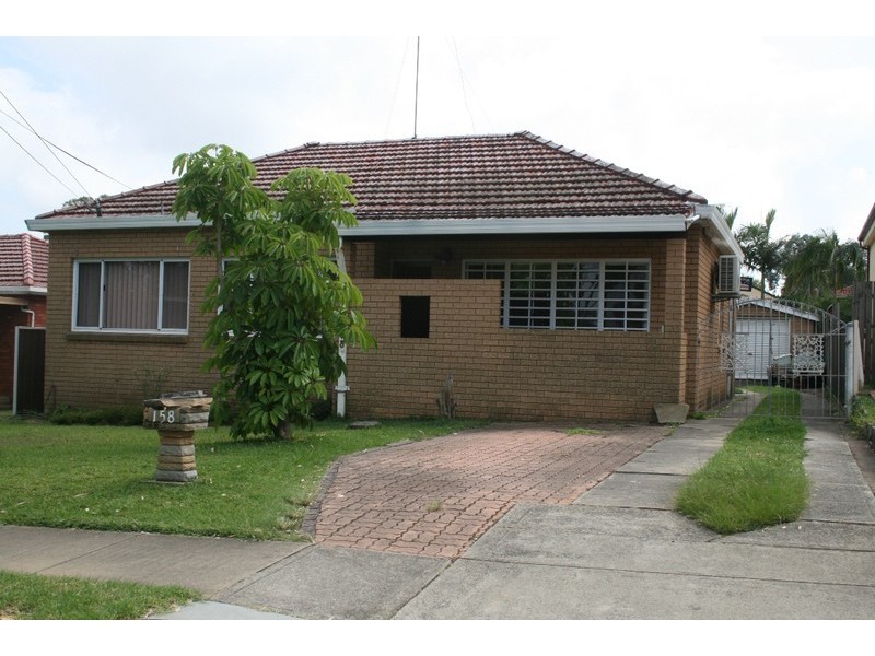 158 Bransgrove Rd, Panania NSW 2213