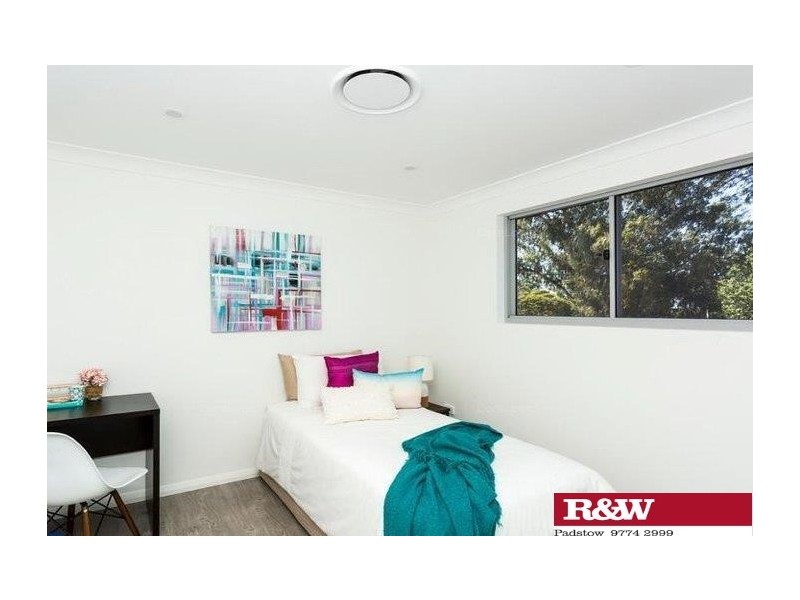 5 Woodburn Avenue, Panania NSW 2213