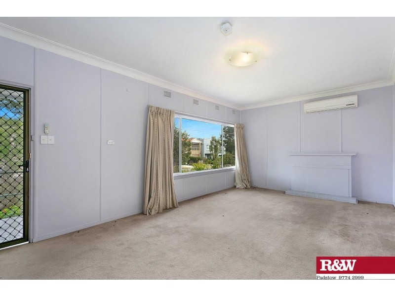 9 Worsley Street, East Hills NSW 2213