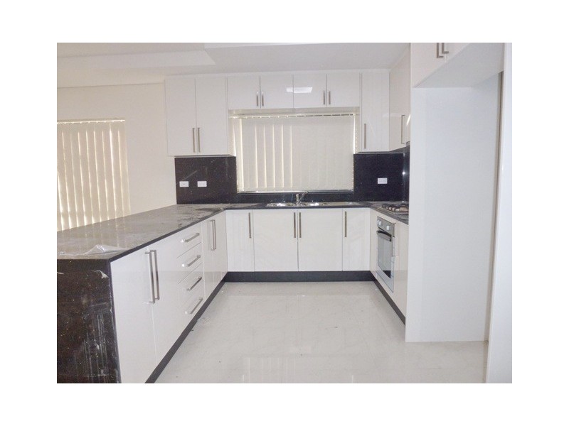 14 Mahnken Ave, Revesby NSW 2212