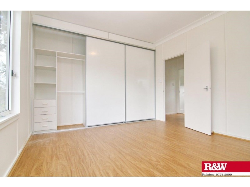 9 Worsley Street, East Hills NSW 2213