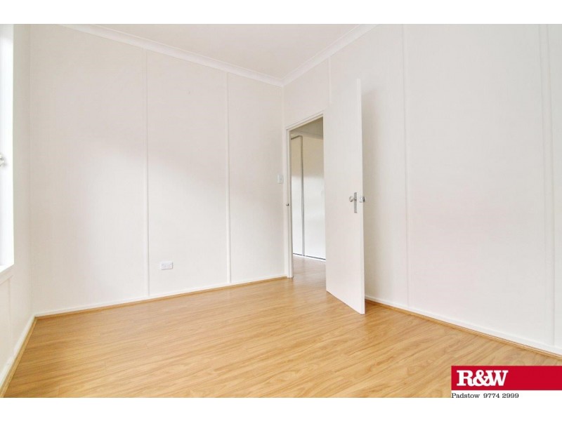 9 Worsley Street, East Hills NSW 2213