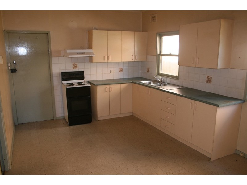 30 Bell St, Riverwood NSW 2210